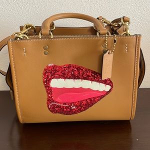 Coach X Tom Wesselmann lips rogue 25 signature jacquard shoulder handbag